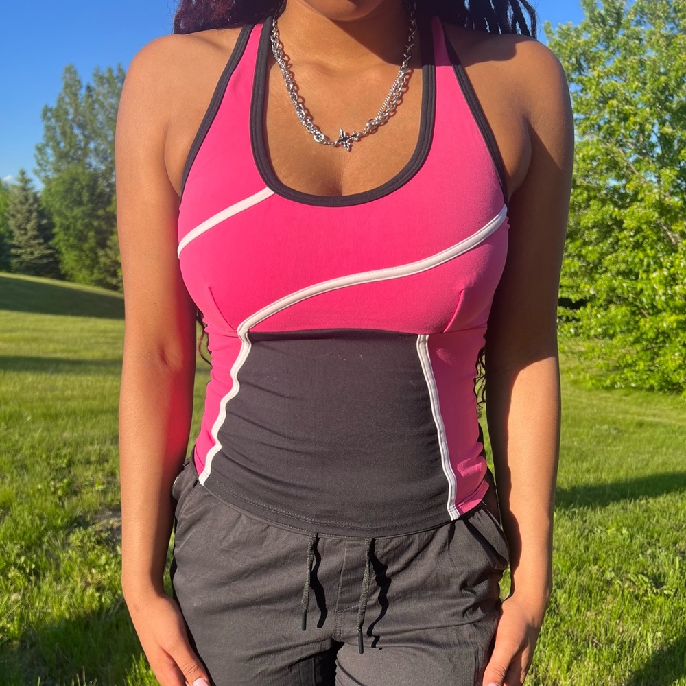 BLACK AND PINK TANK TOP